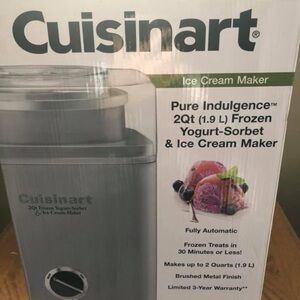Cuisinart Ice Cream / Yogurt Maker